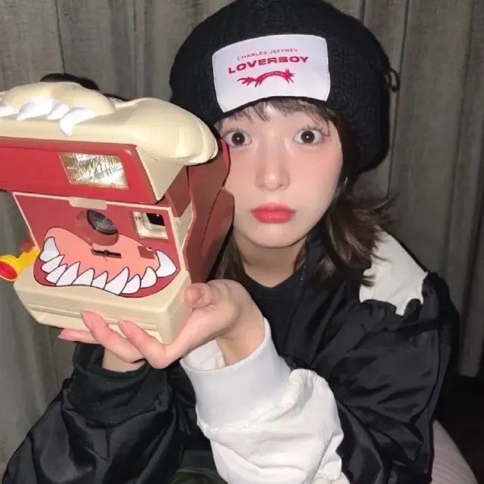 非常莉雅娜 封面